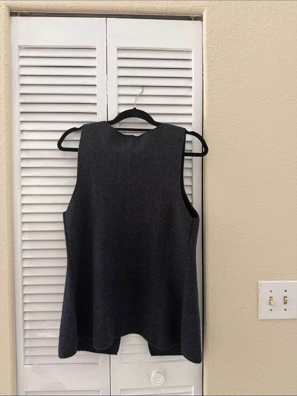 DISSH AVA INK LONGINE KNIT VEST size large - Picture 6 of 6